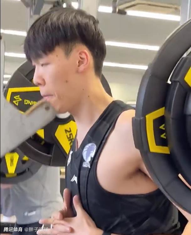 免费午夜毛片